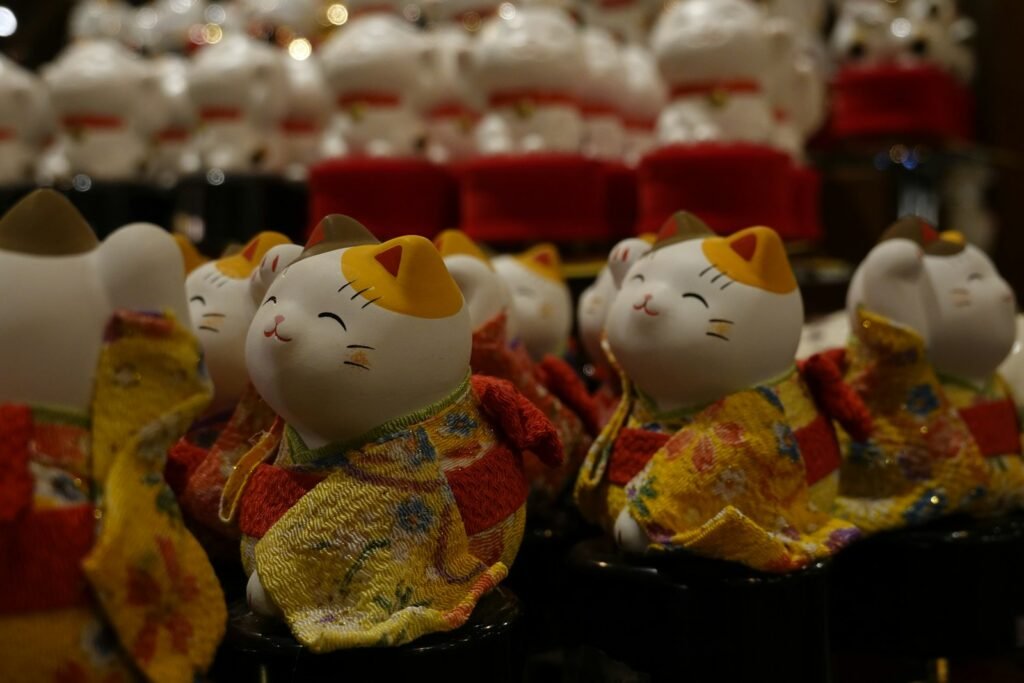 cat history: a group of cats that are sitting next to each other