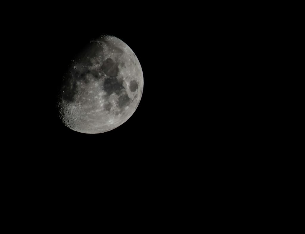 closeup moon photography