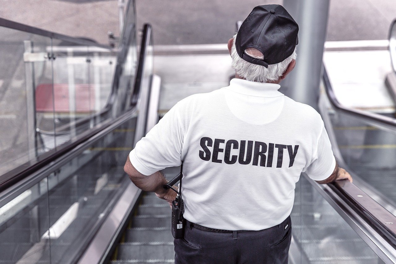 Preparing for Security Checks (image credits: pixabay)