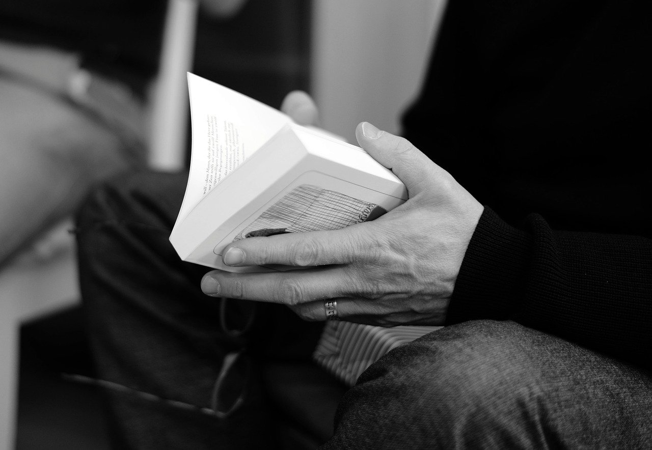 Noticing the Absence of Personal Stories (image credits: pixabay)