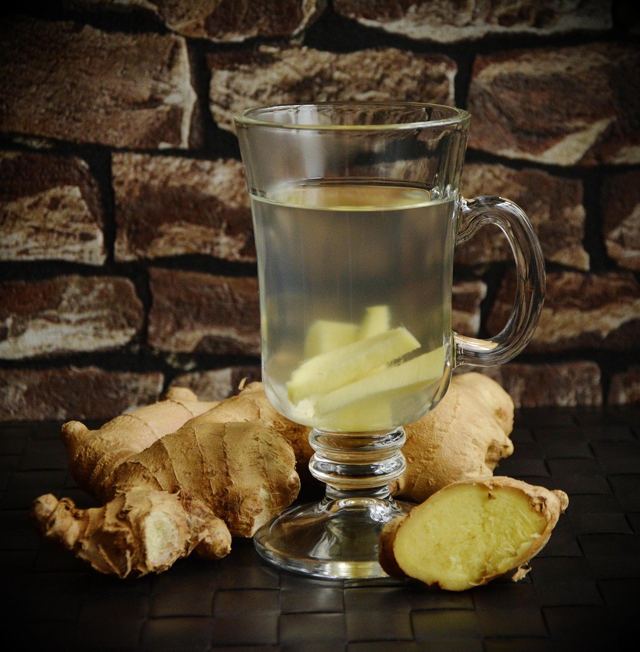 Using Natural Remedies (image credits: pixabay)