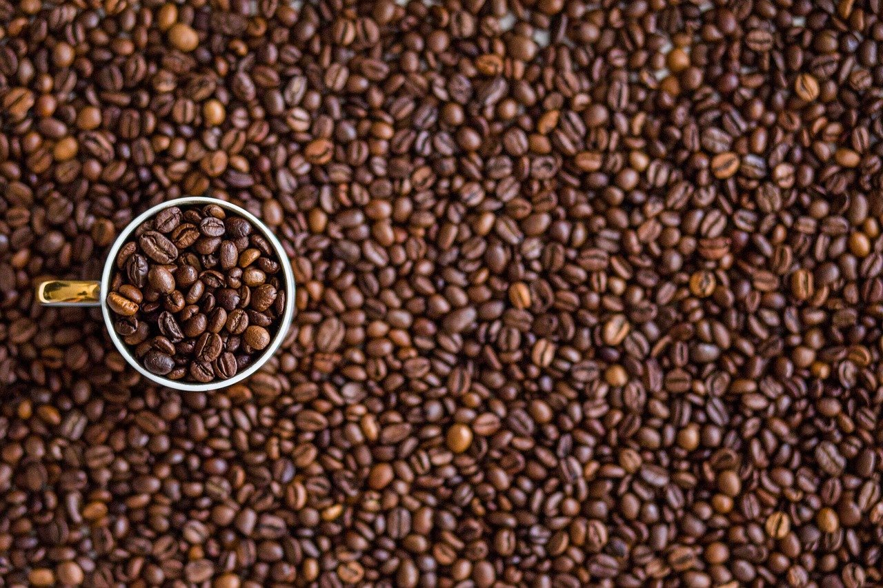 6. Caffeine: A Morning Boost with Potential Dangers (image credits: pixabay)