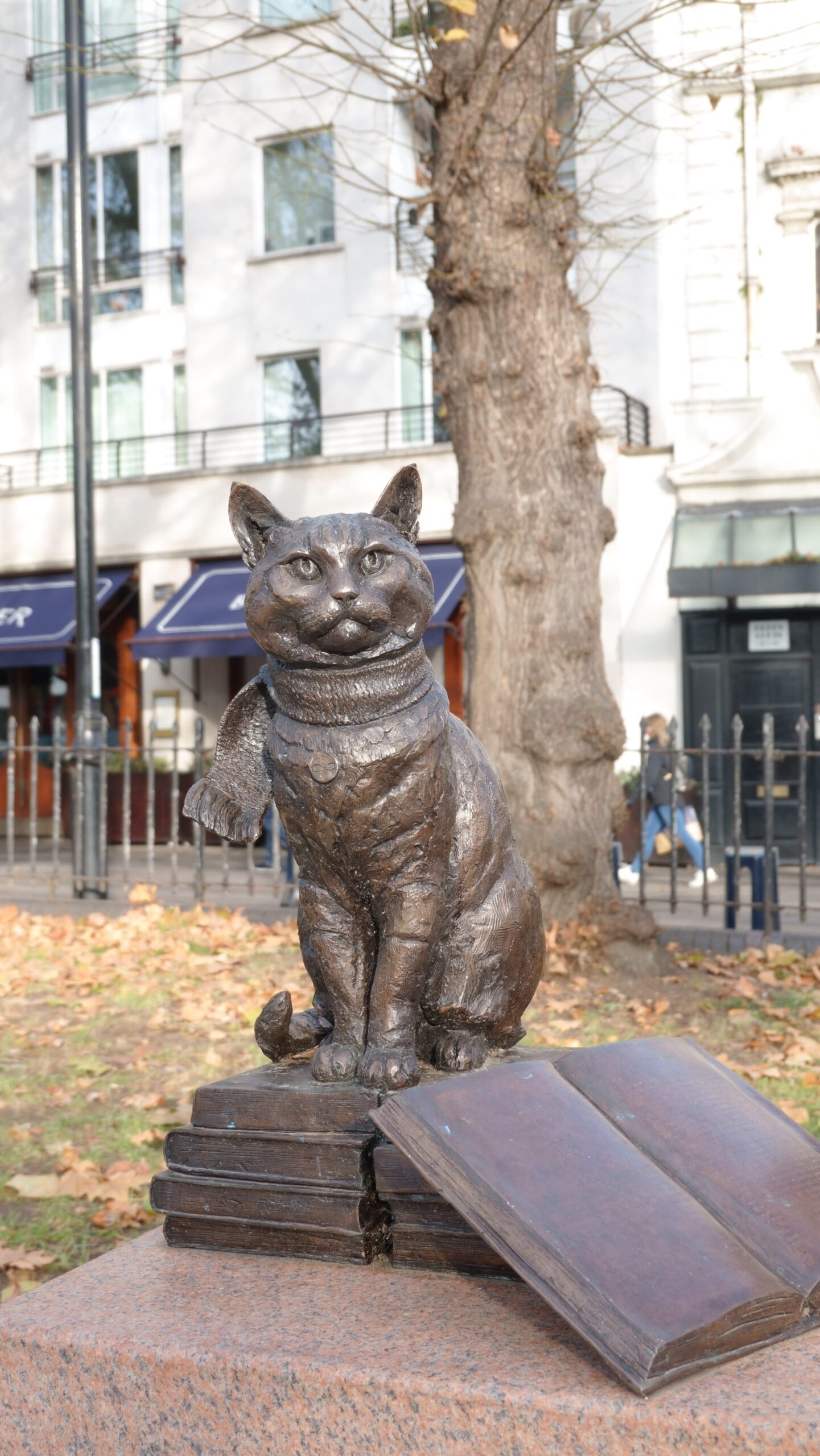Celebrating the Life of Their Companion (image credits: wikimedia)