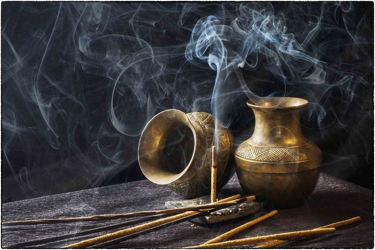 Utilizing Scent Deterrents (image credits: pixabay)