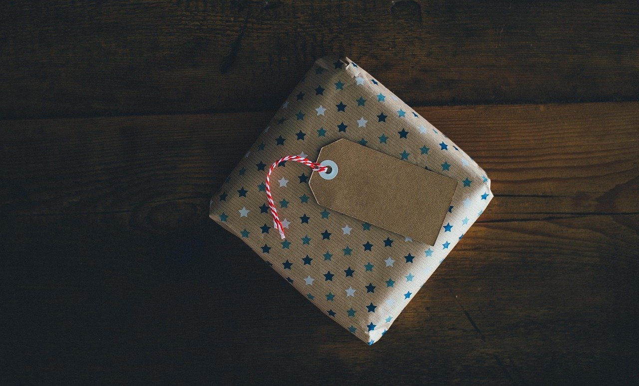 5. Bringing You “Gifts” (image credits: pixabay)