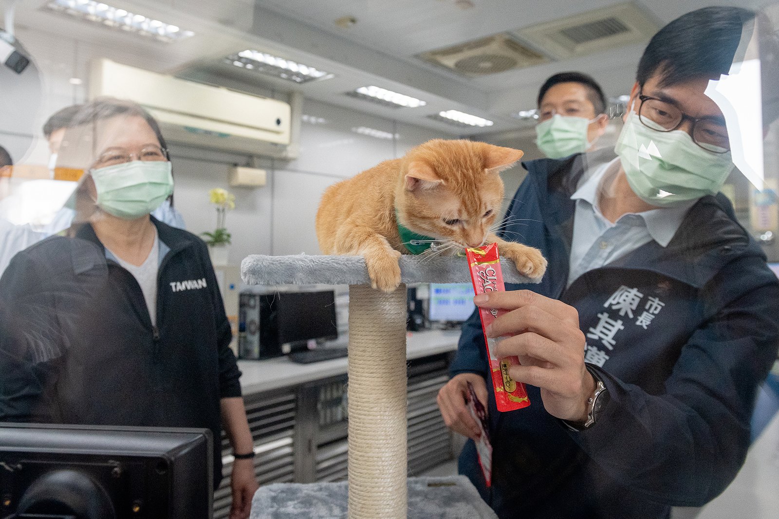 Providing Multiple Resources (image credits: wikimedia)