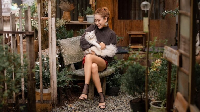8 Ways to Strengthen the Unique Bond You Share with Your Feline Friend