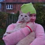 How Do Cats Truly Choose Their Favorite Human in a Multi-Person Home?