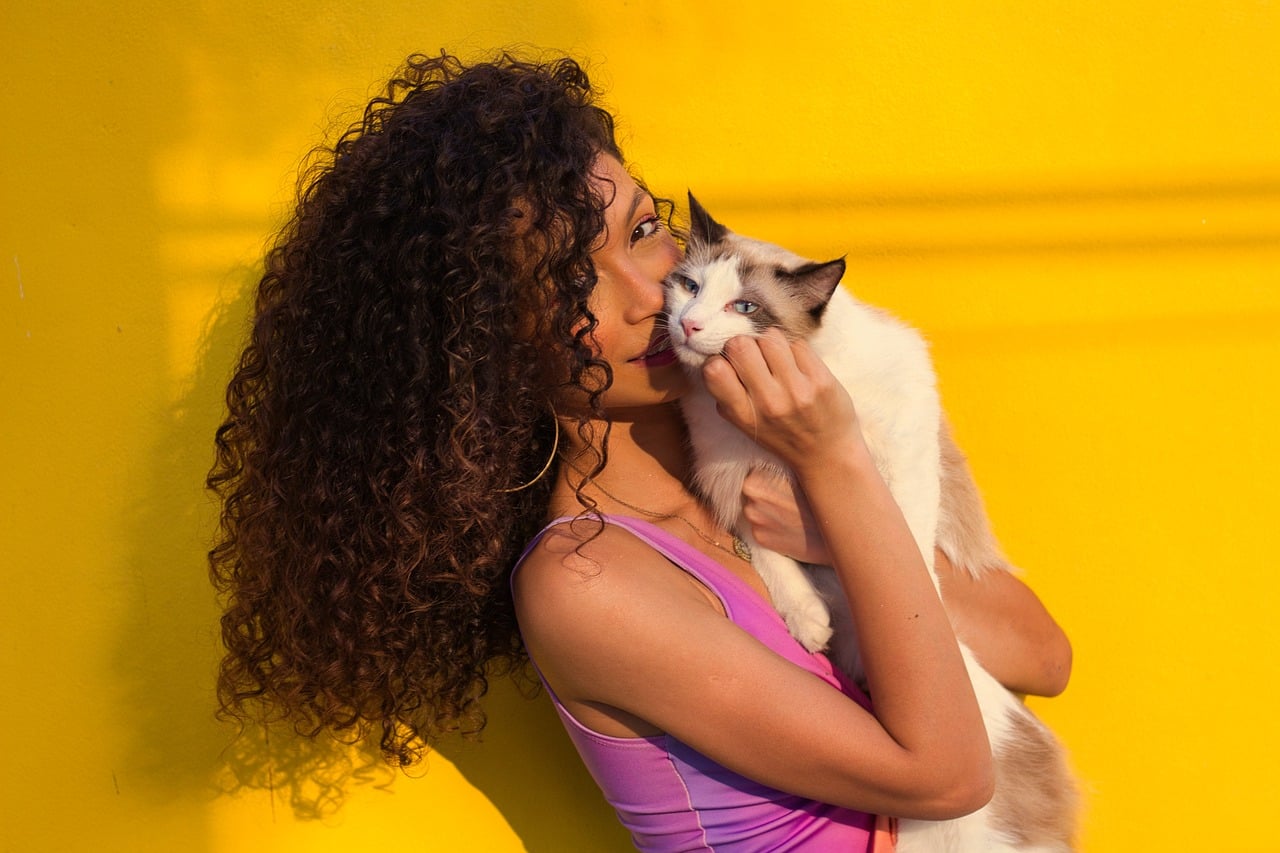 13 Ways Your Cat Claims You as Its Very Own